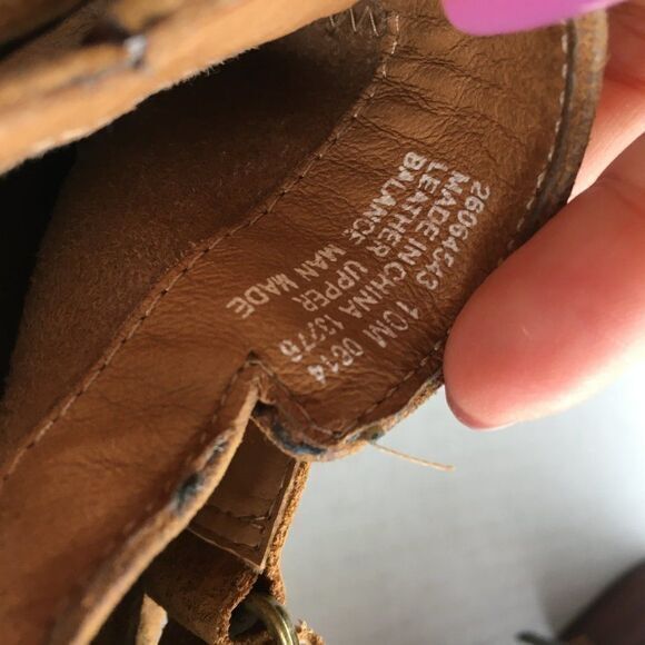 Clarks Spye Belle distressed artisan Ankle Boots Booties Womens Size 10M‎ Camel - Picture 7 of 8